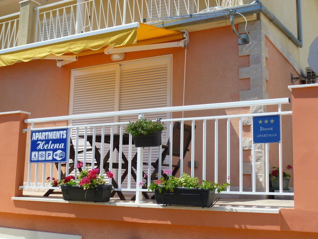 Apartments Helena オレビック エクステリア 写真